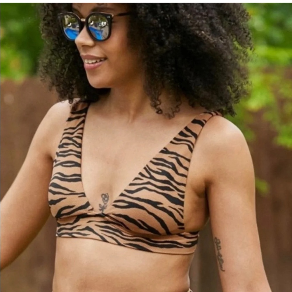 NWT Aerie Pique Animal Print Triangle Bikini Top
